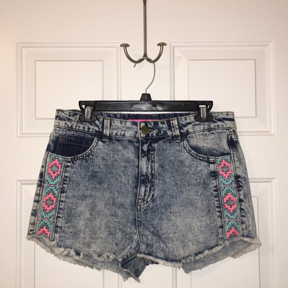  Aztec jean shorts